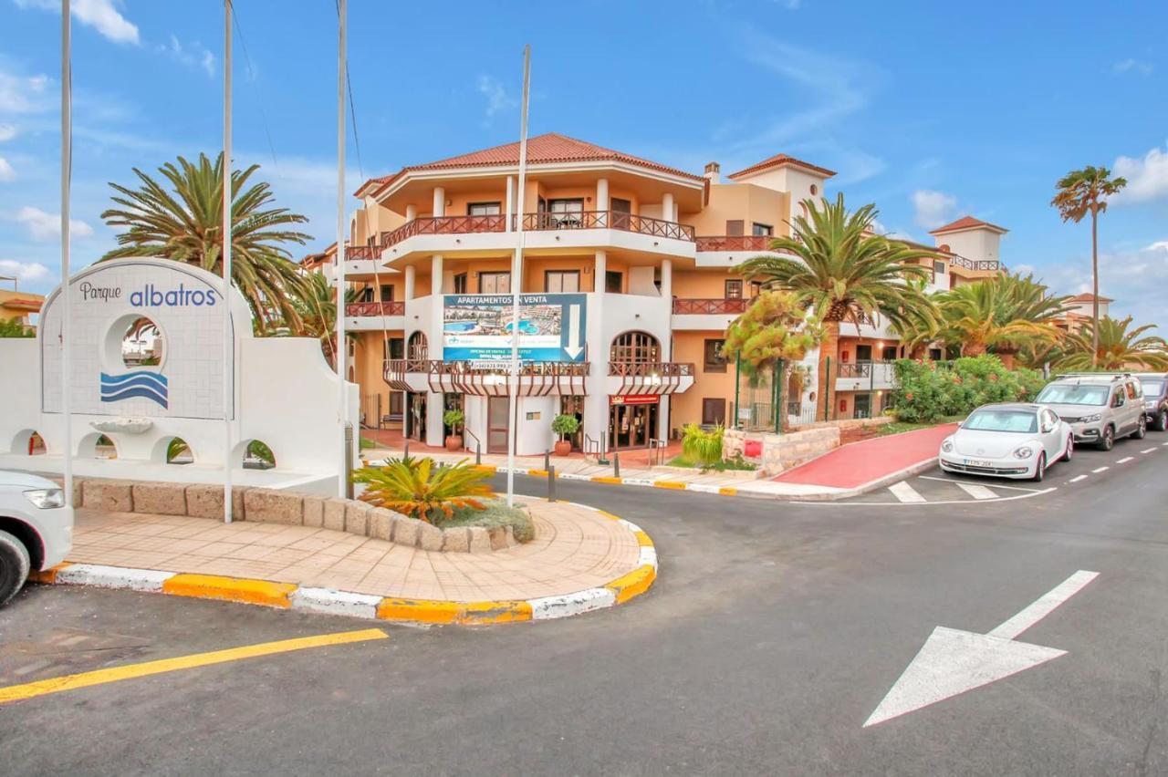 Apartment In Albatros Complex "Albaroa" サンミゲル・デ・アボナ エクステリア 写真