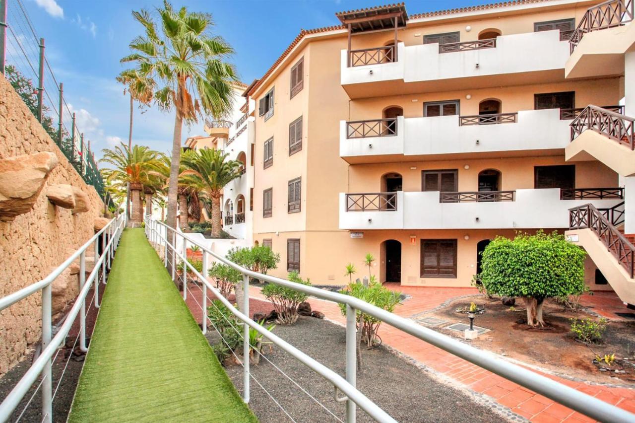 Apartment In Albatros Complex "Albaroa" サンミゲル・デ・アボナ エクステリア 写真
